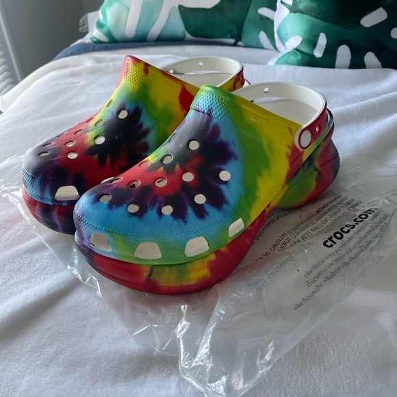 Crocs - Picture 8 of 9